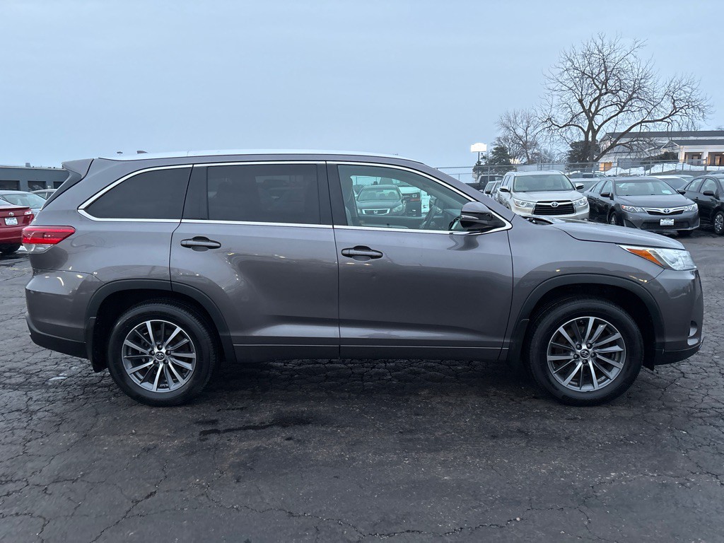 2018 Toyota Highlander Image 8