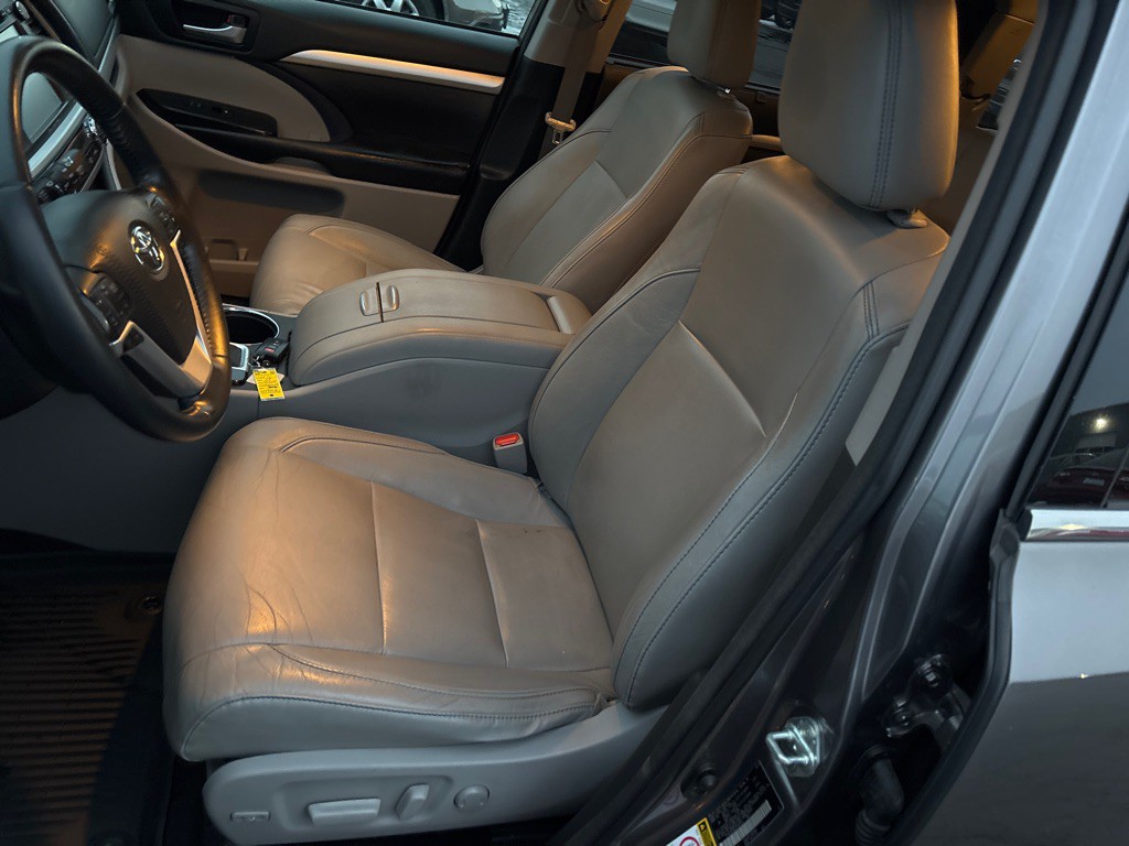 2018 Toyota Highlander Image 11