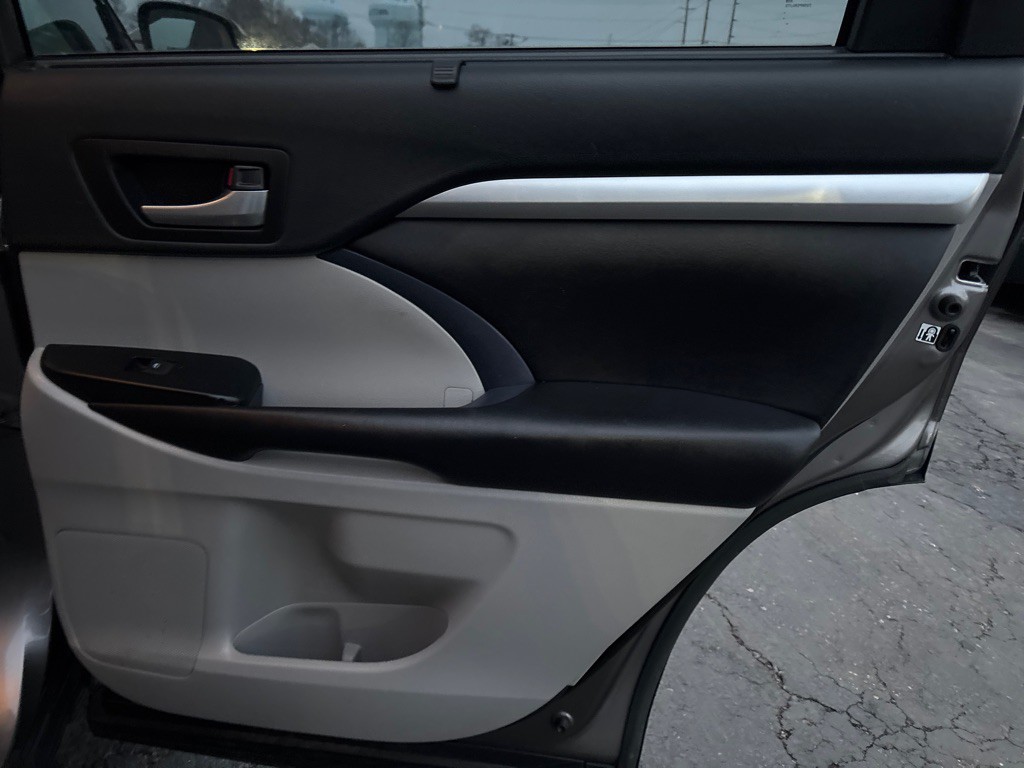 2018 Toyota Highlander Image 20