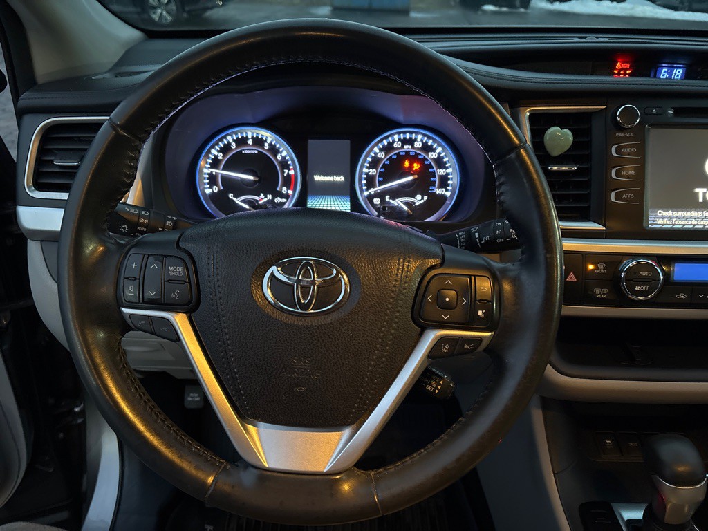 2018 Toyota Highlander Image 31