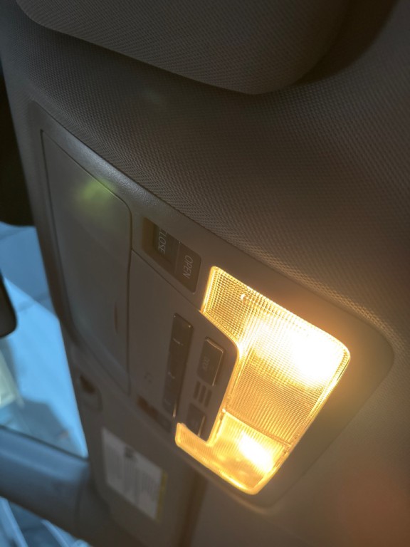 2018 Toyota Highlander Image 39