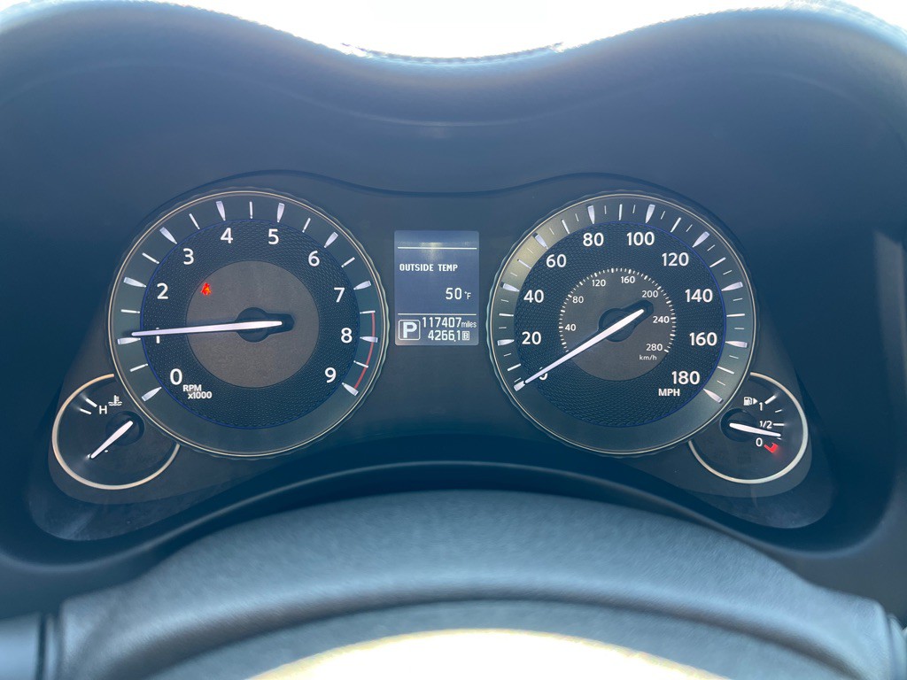 2015 INFINITI Q70 Image 32