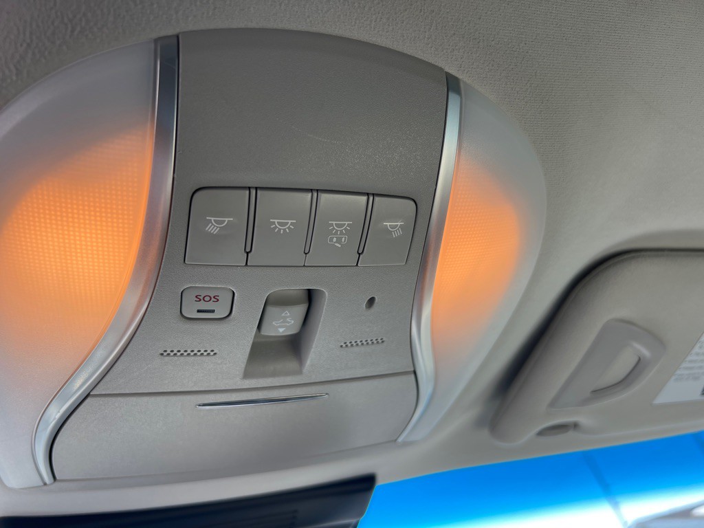 2015 INFINITI Q70 Image 43