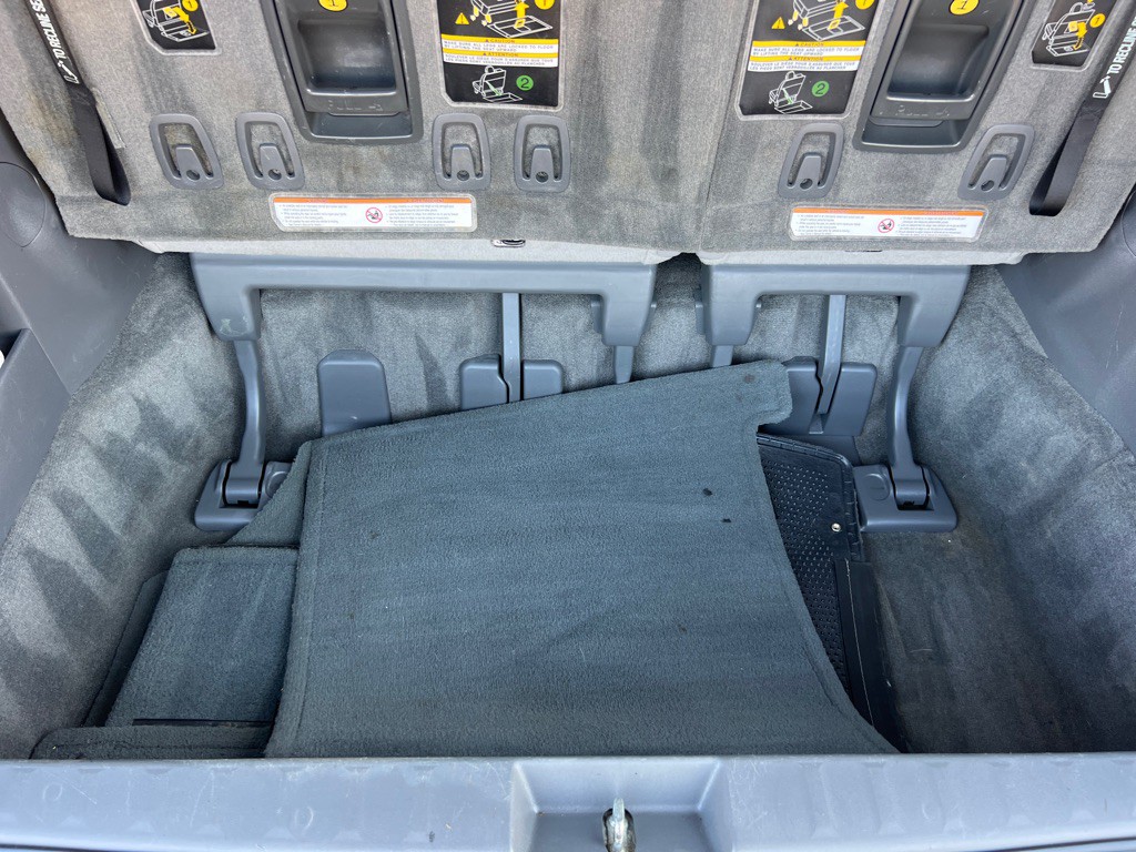 2017 Toyota Sienna Image 24