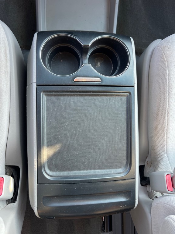 2017 Toyota Sienna Image 36