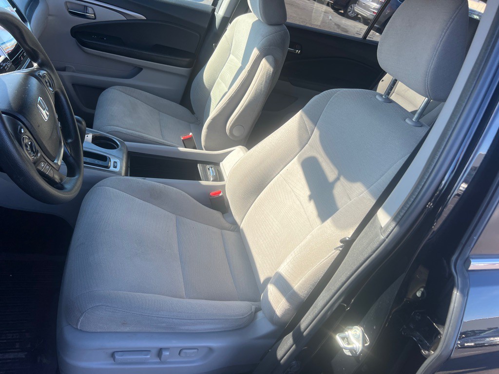 2017 Honda Pilot Image 11