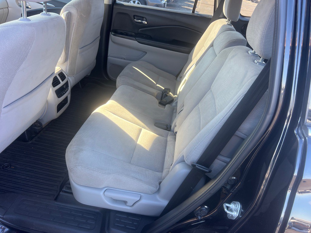 2017 Honda Pilot Image 13