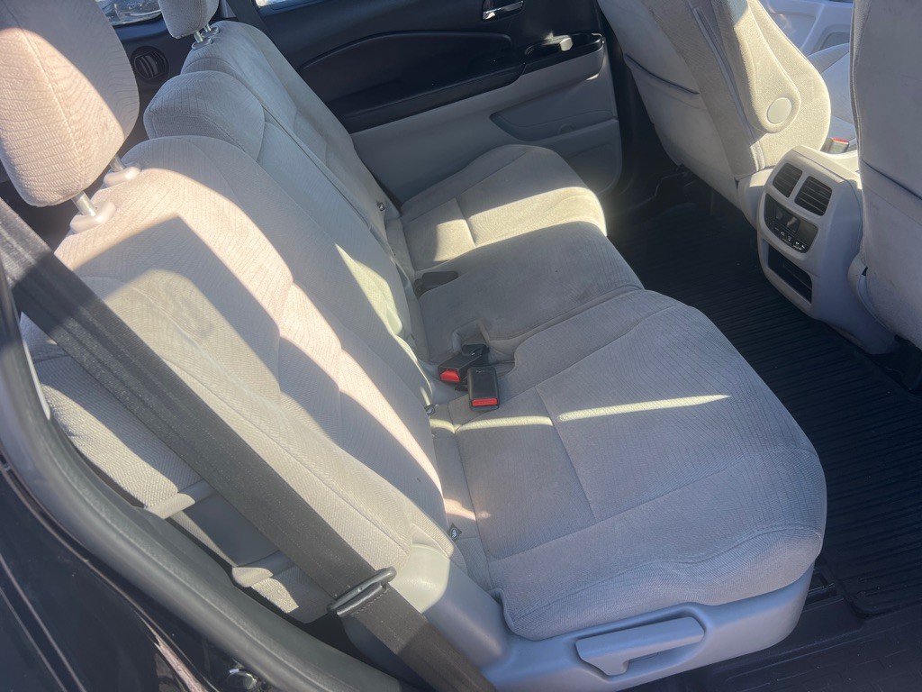 2017 Honda Pilot Image 17