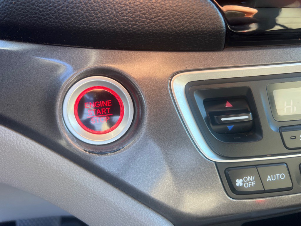 2017 Honda Pilot Image 31