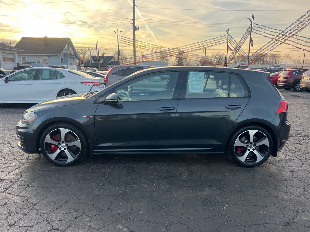 2017 Volkswagen GTI Image 4