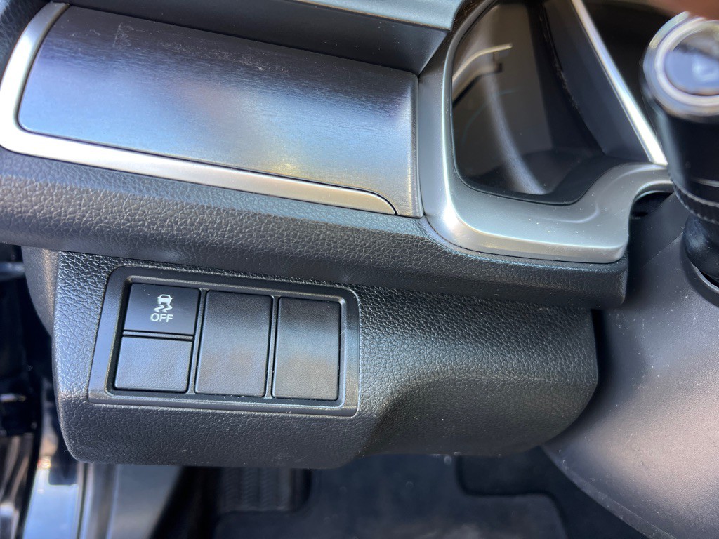 2018 Honda Civic Image 23