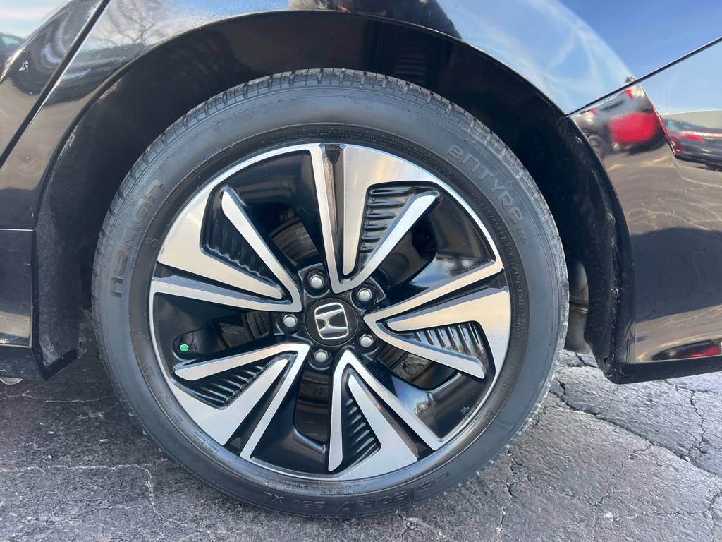 2018 Honda Civic Image 33