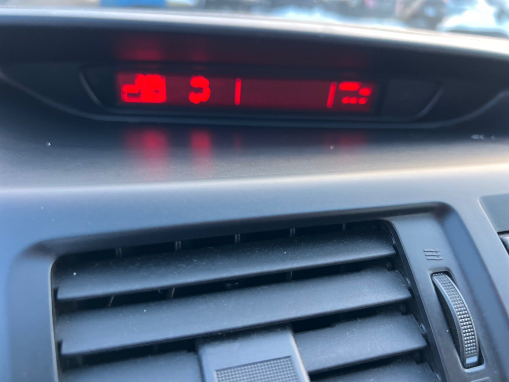 2013 Mazda Mazda5 Image 29