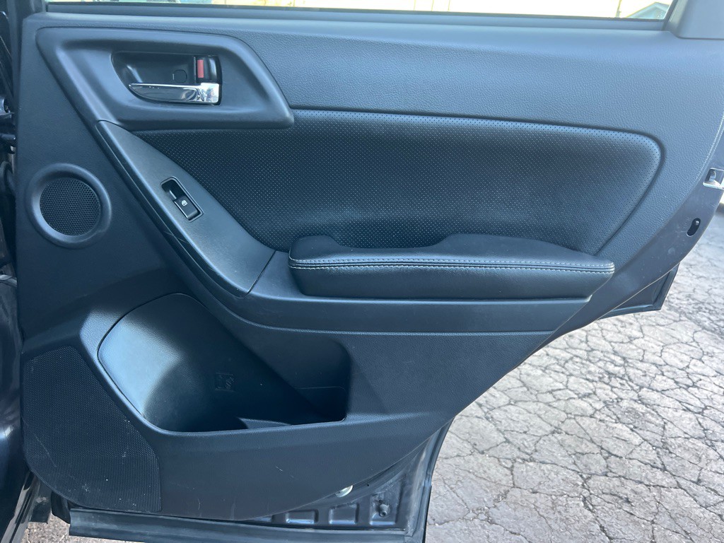 2016 Subaru Forester Image 14