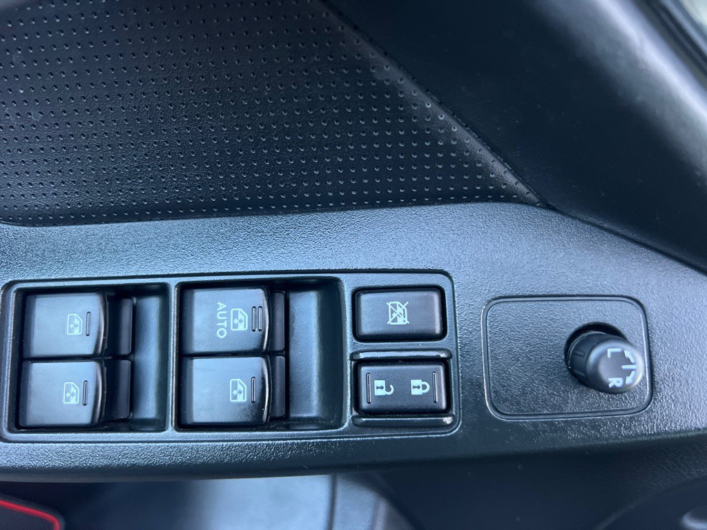 2016 Subaru Forester Image 25