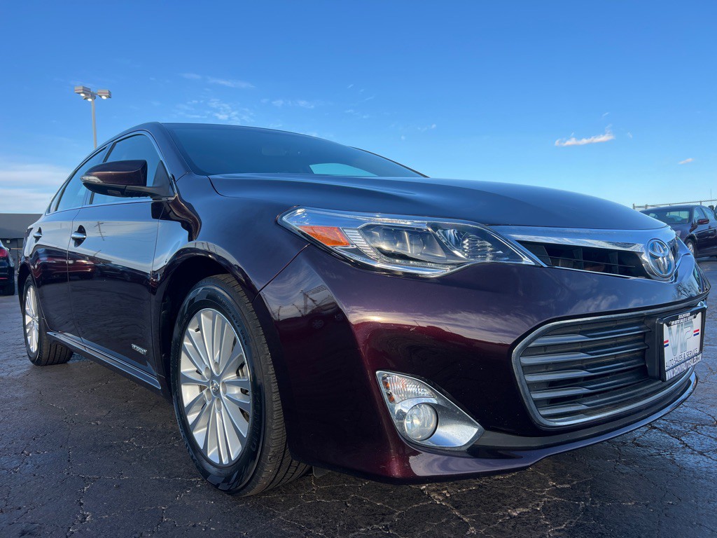 2013 Toyota Avalon Image 1