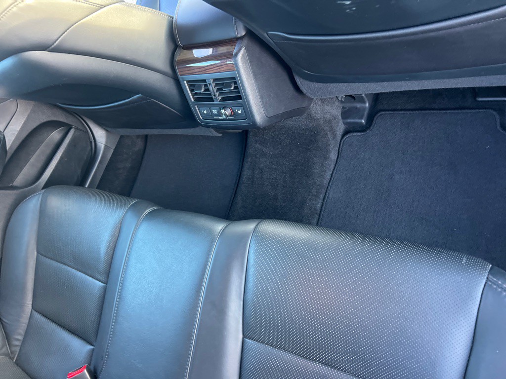 2013 Toyota Avalon Image 17