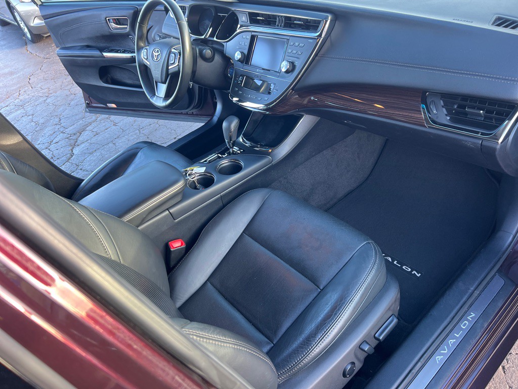 2013 Toyota Avalon Image 21