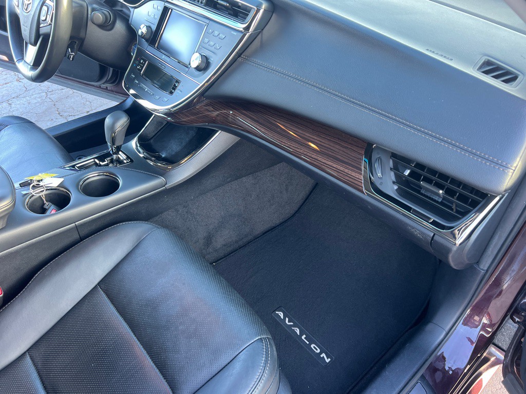 2013 Toyota Avalon Image 23