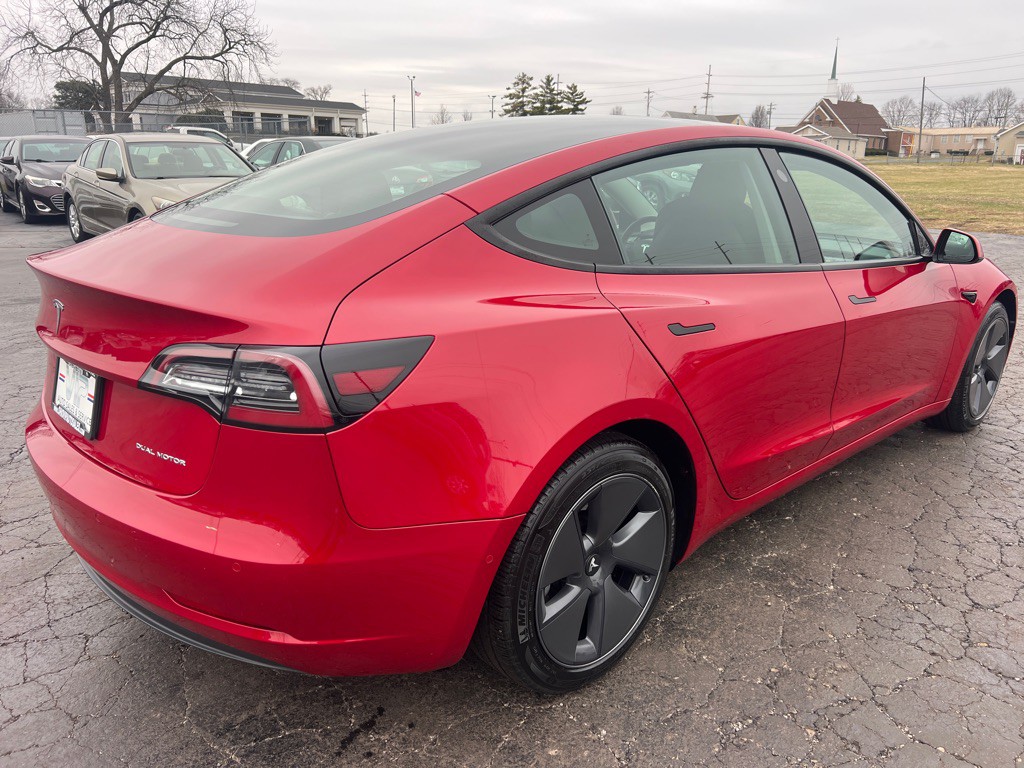 2022 Tesla Model 3 Image 7