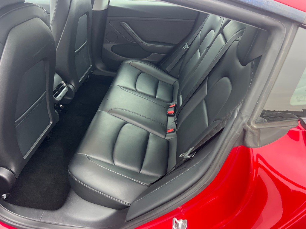 2022 Tesla Model 3 Image 13