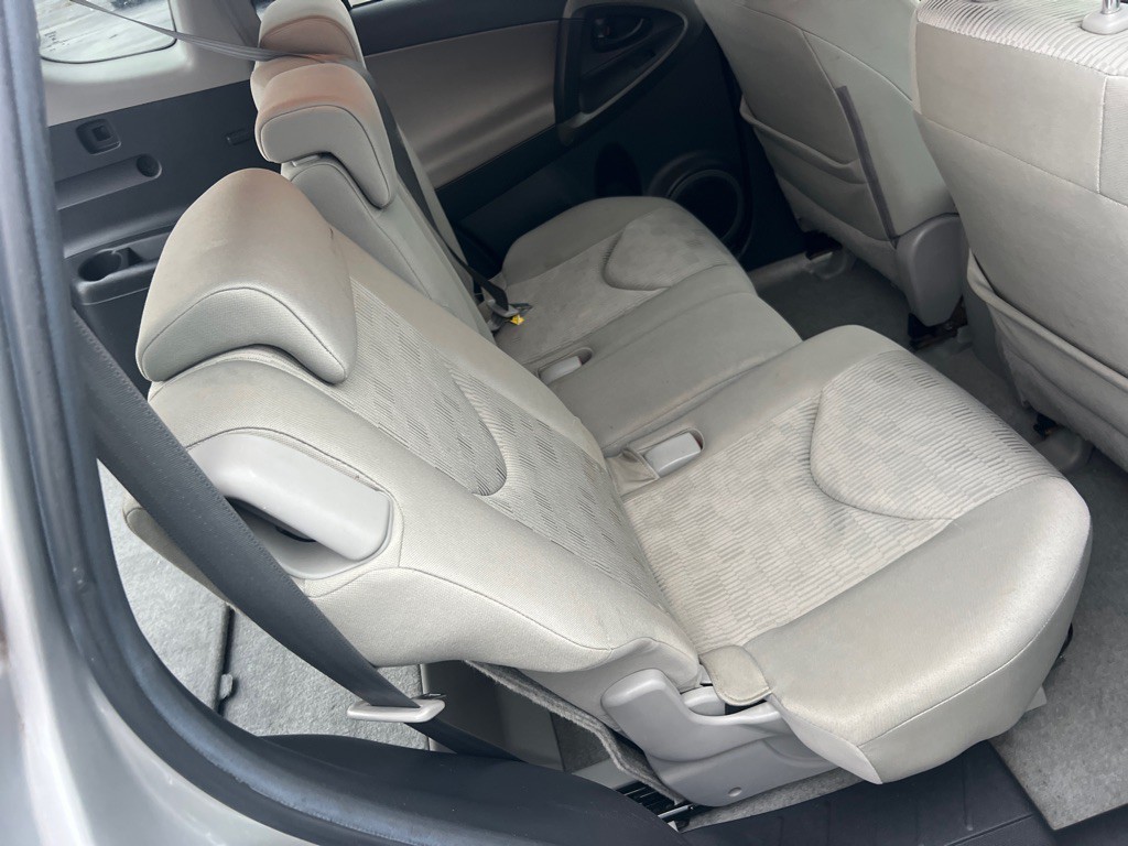 2011 Toyota Rav4 Image 15