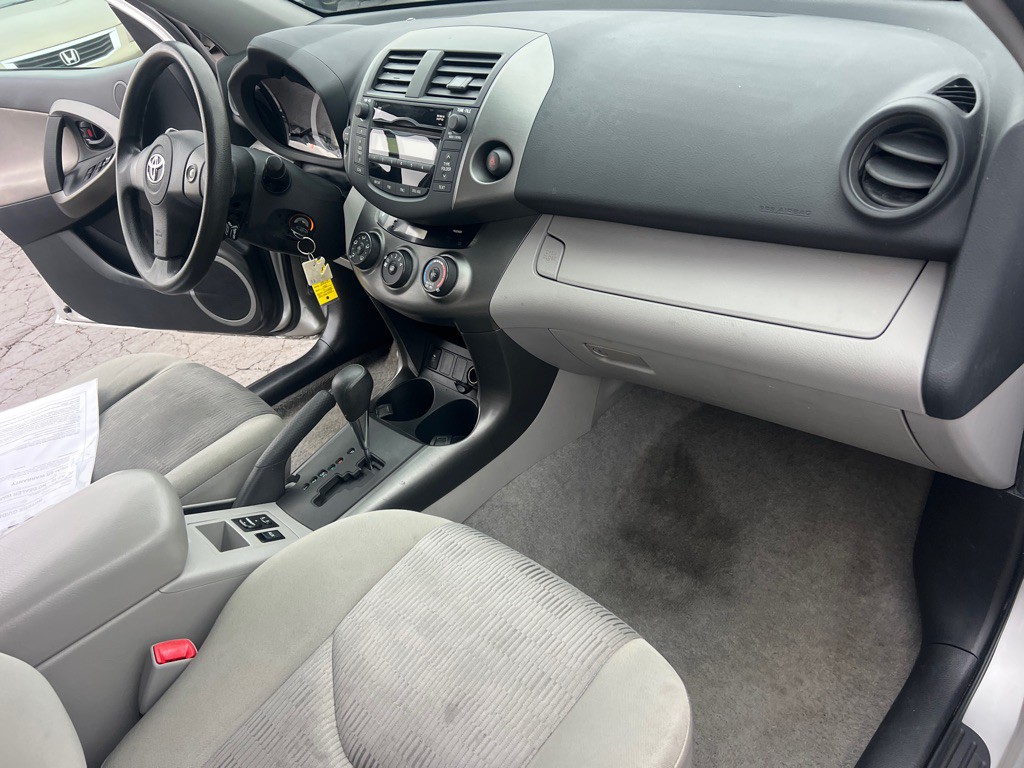 2011 Toyota Rav4 Image 20