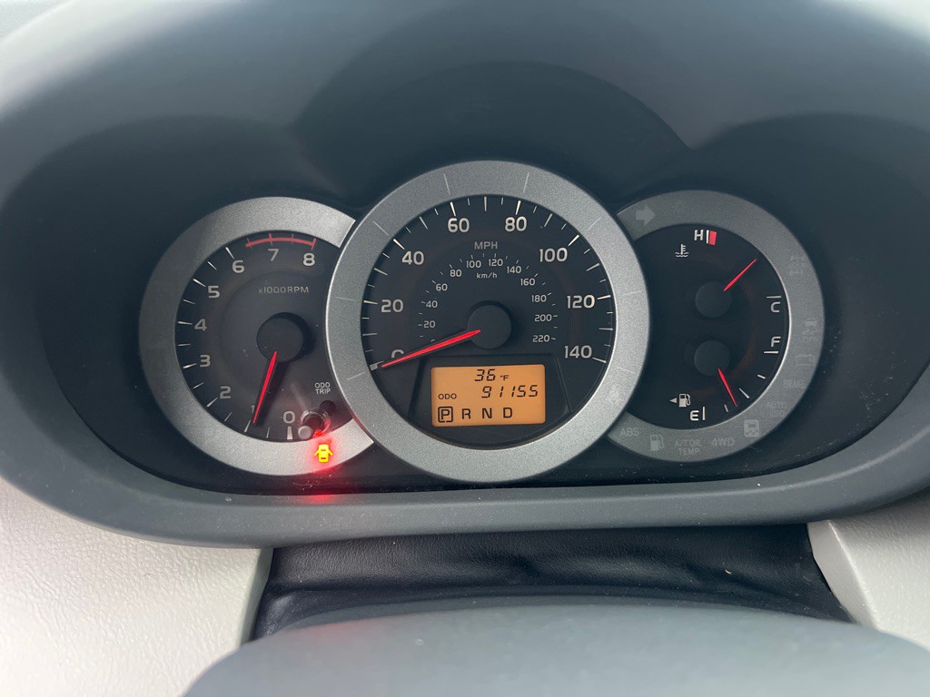 2011 Toyota Rav4 Image 25