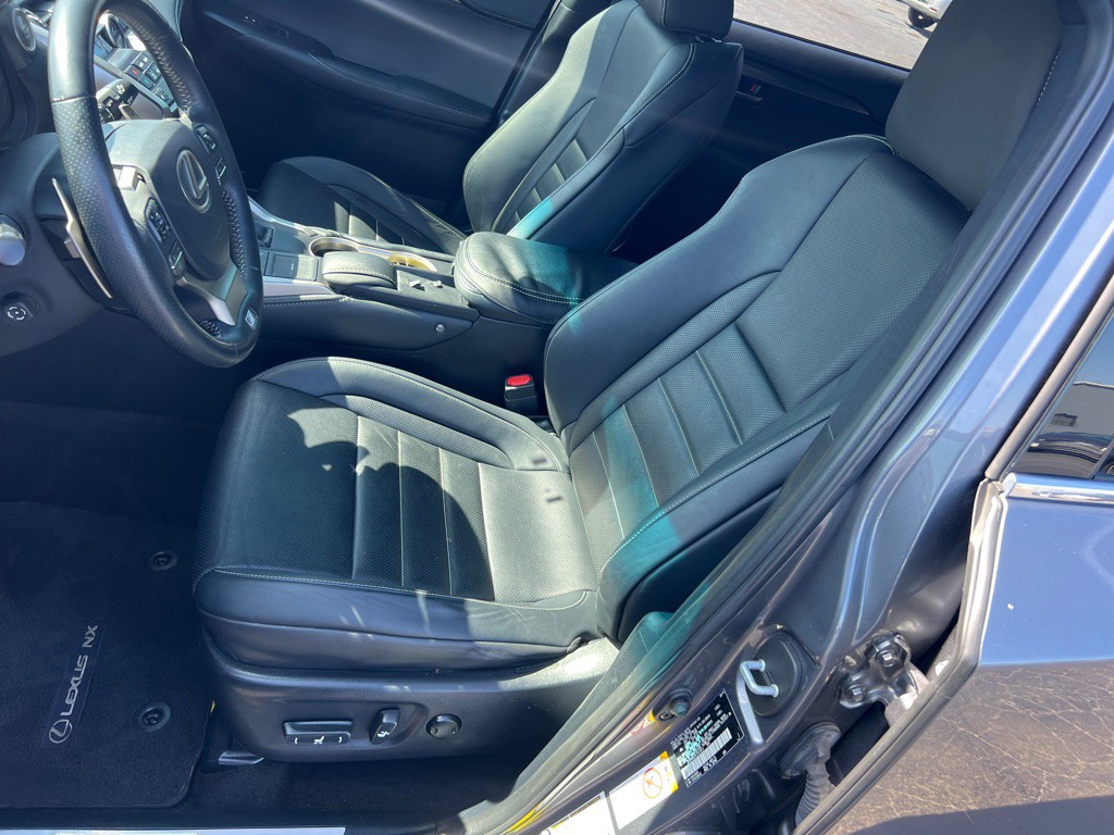 2015 Lexus NX 200t Image 12