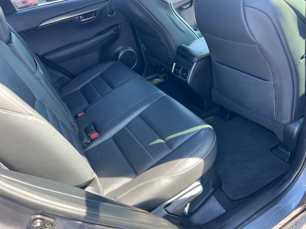 2015 Lexus NX 200t Image 16