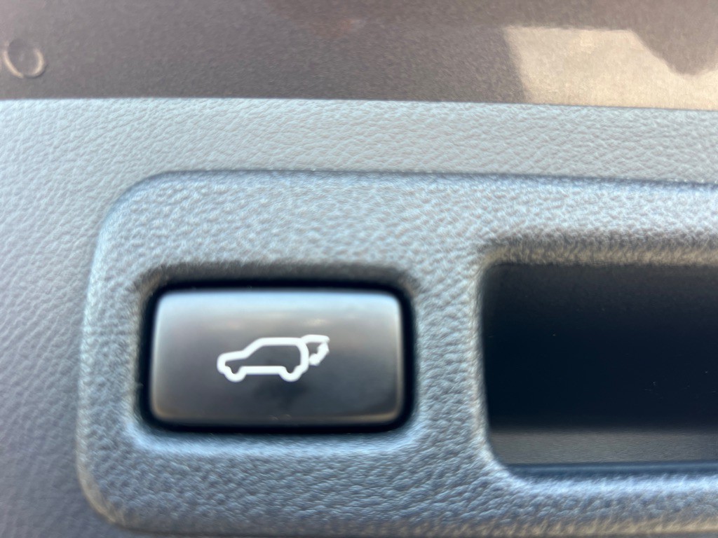 2015 Lexus NX 200t Image 25