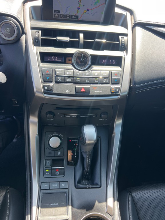 2015 Lexus NX 200t Image 35