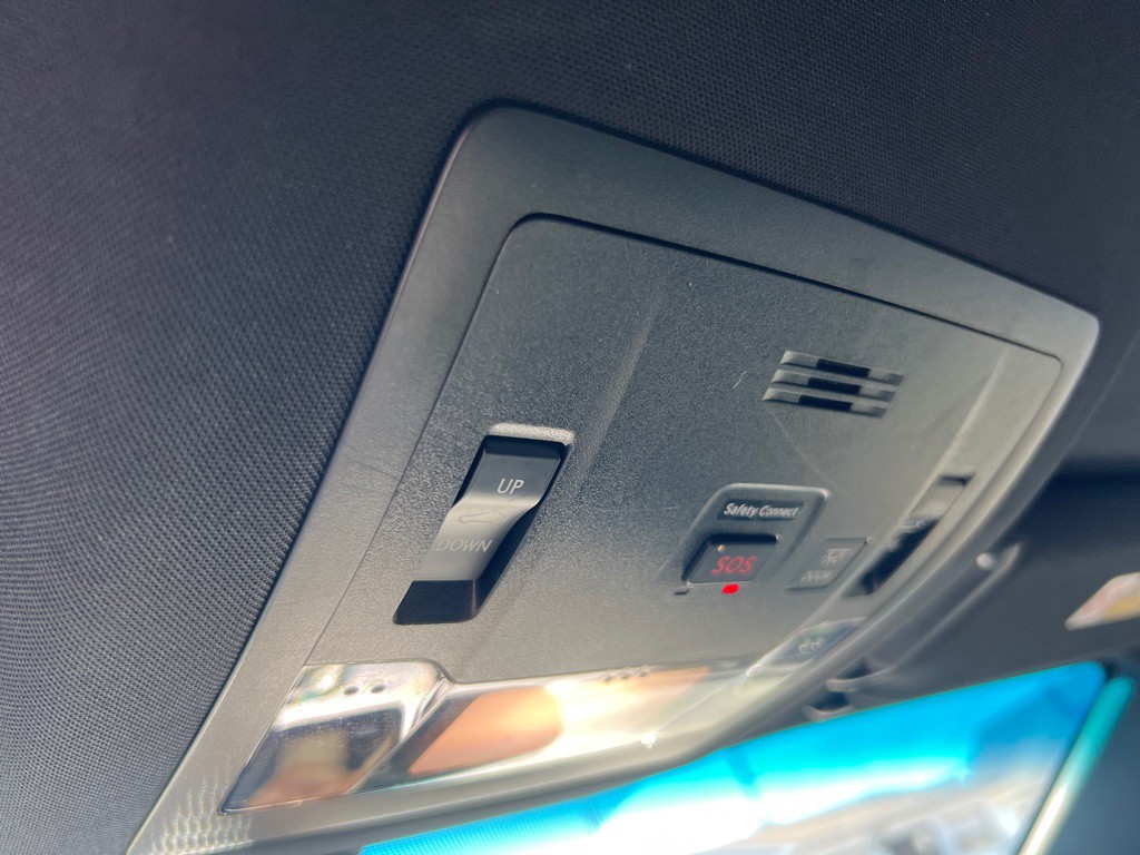 2015 Lexus NX 200t Image 40