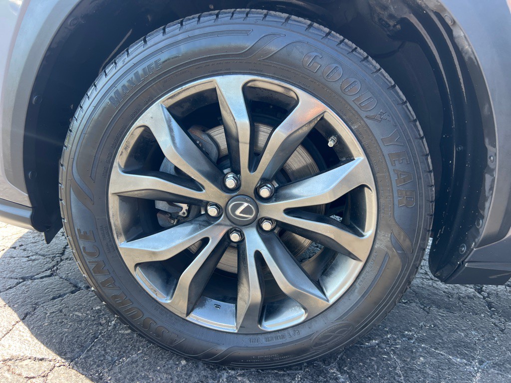 2015 Lexus NX 200t Image 42