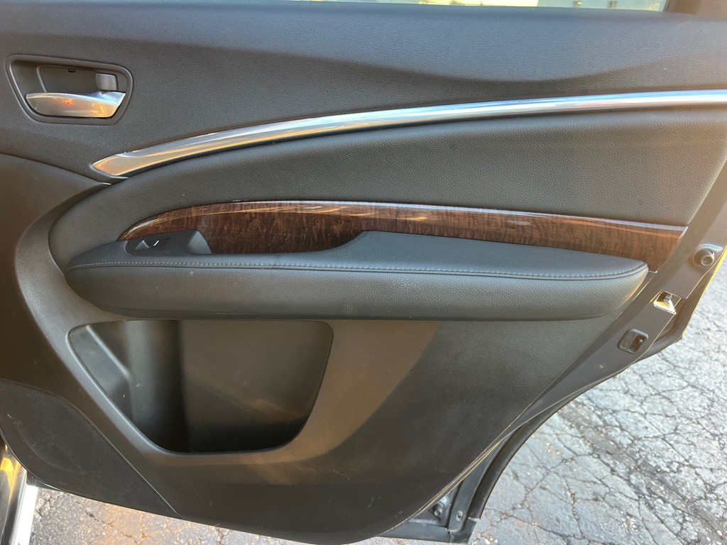 2017 Acura MDX Image 18