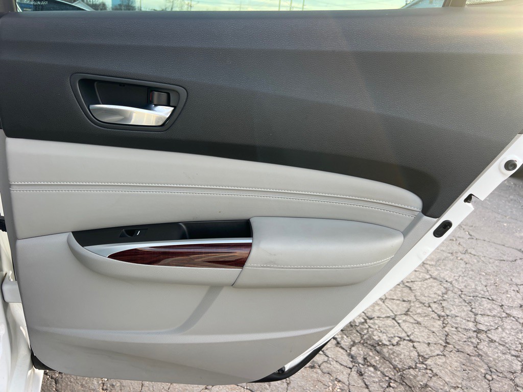 2016 Acura TL Image 15