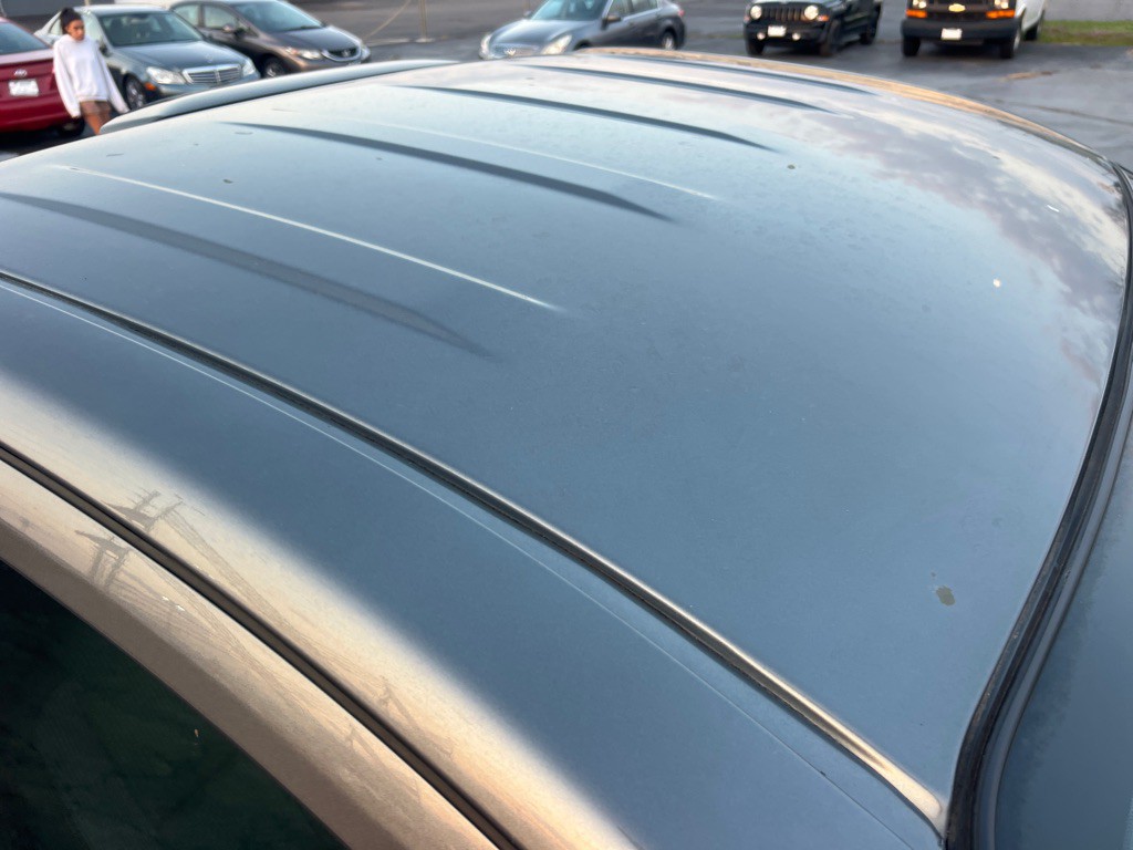 2017 Nissan Titan Image 9