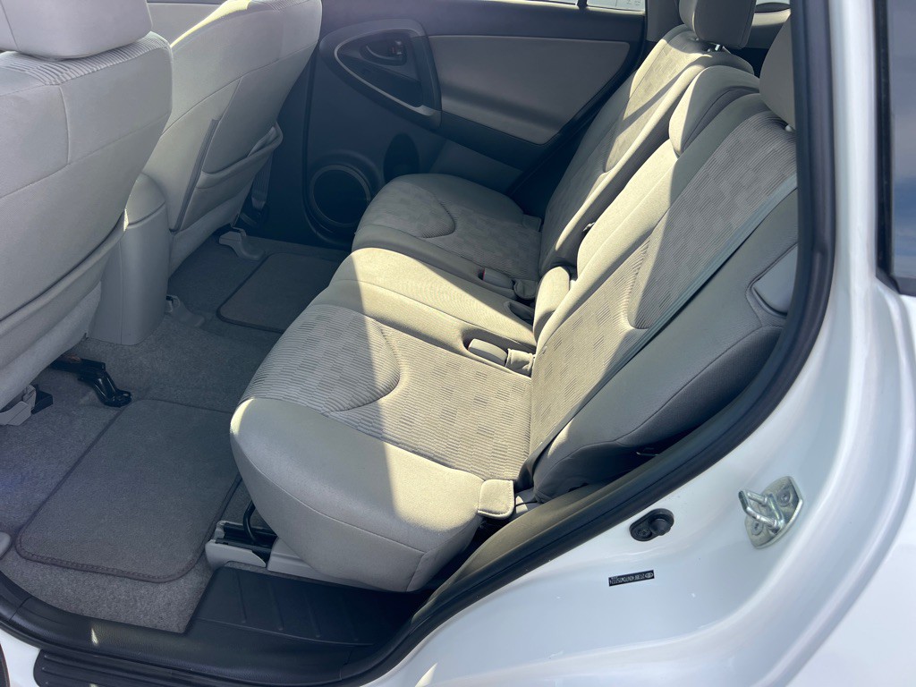 2012 Toyota Rav4 Image 13