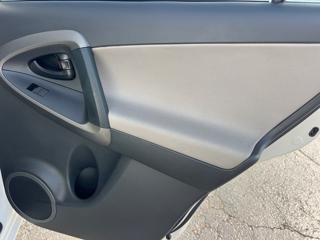 2012 Toyota Rav4 Image 14