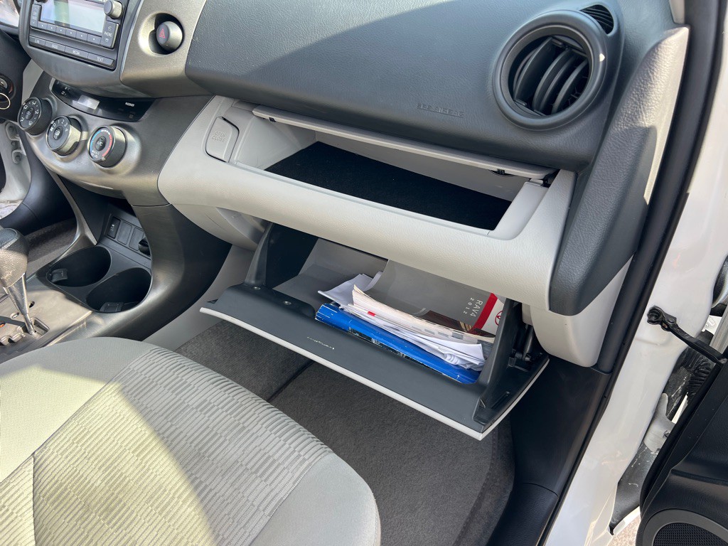 2012 Toyota Rav4 Image 20