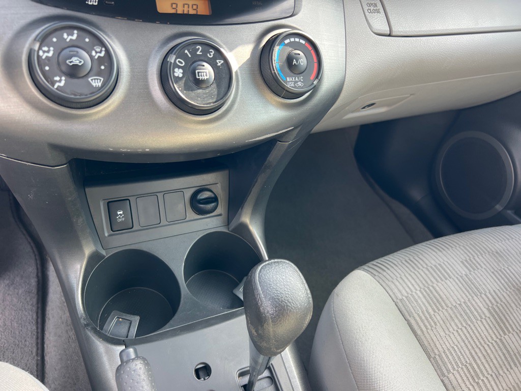 2012 Toyota Rav4 Image 30