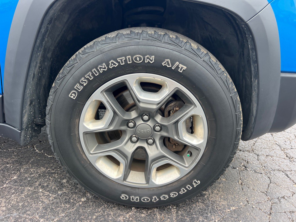 2019 Jeep Cherokee Image 40