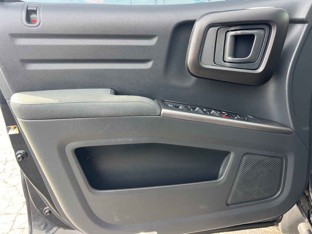 2014 Honda Ridgeline Image 13