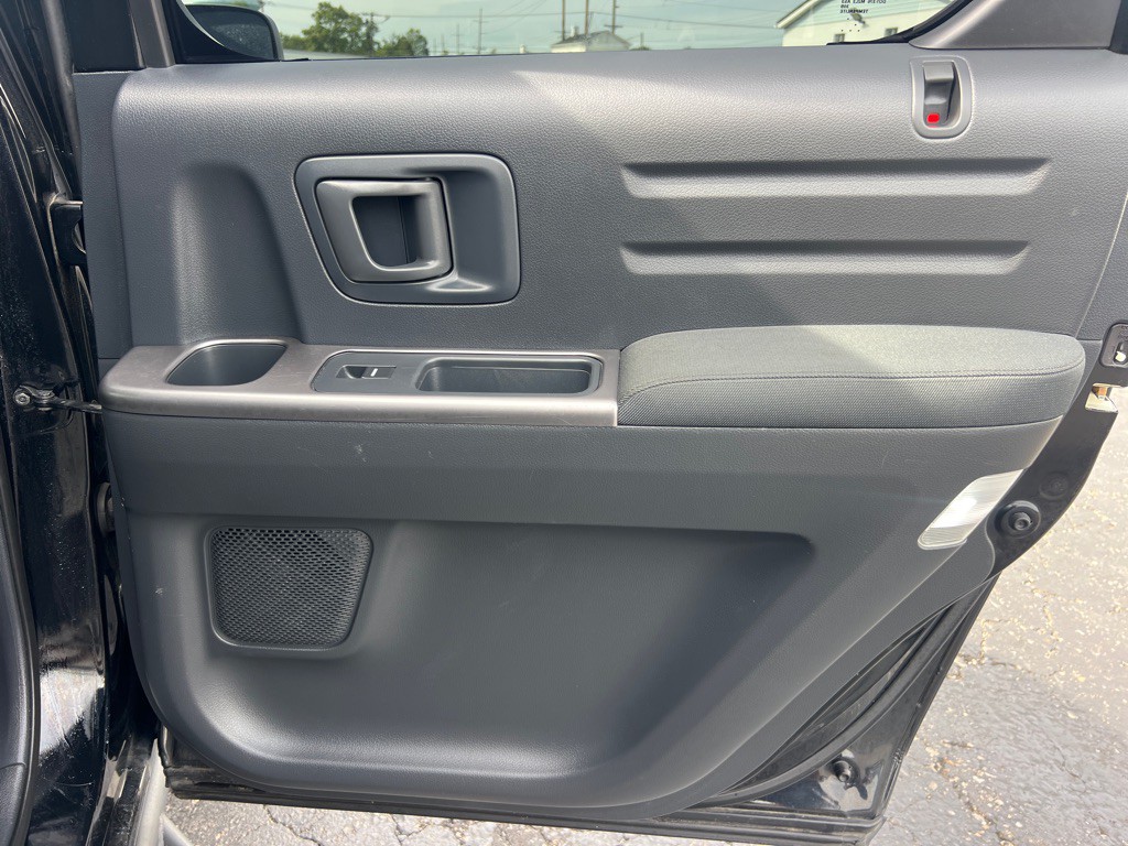2014 Honda Ridgeline Image 17