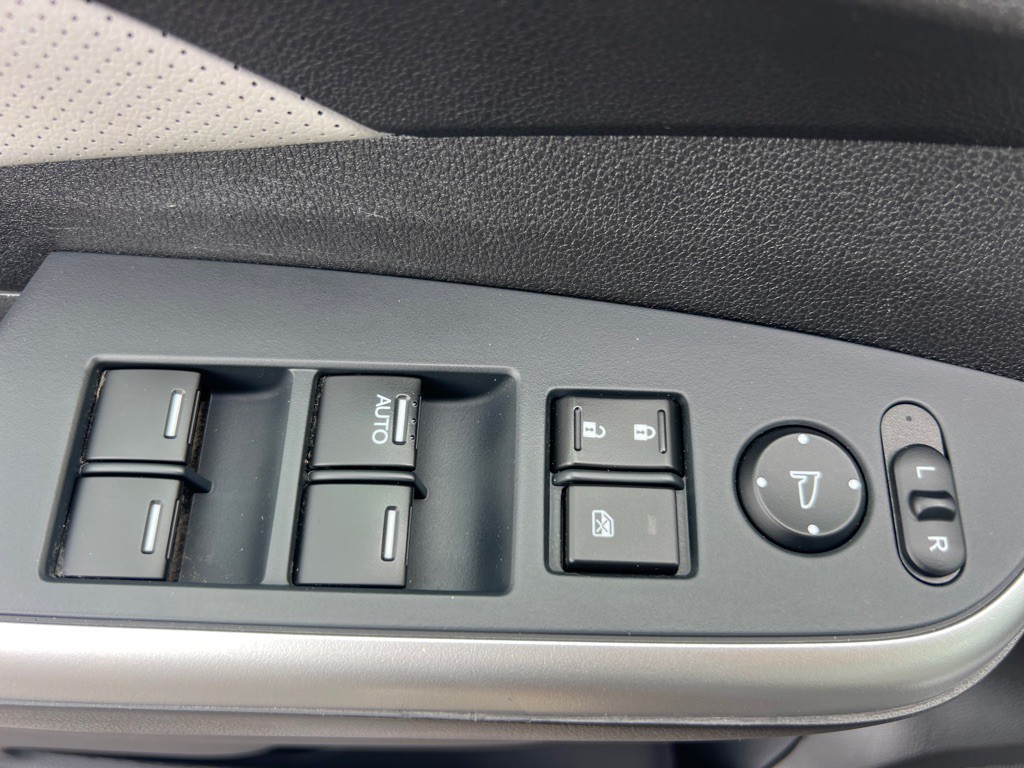 2015 Honda CR-V Image 24