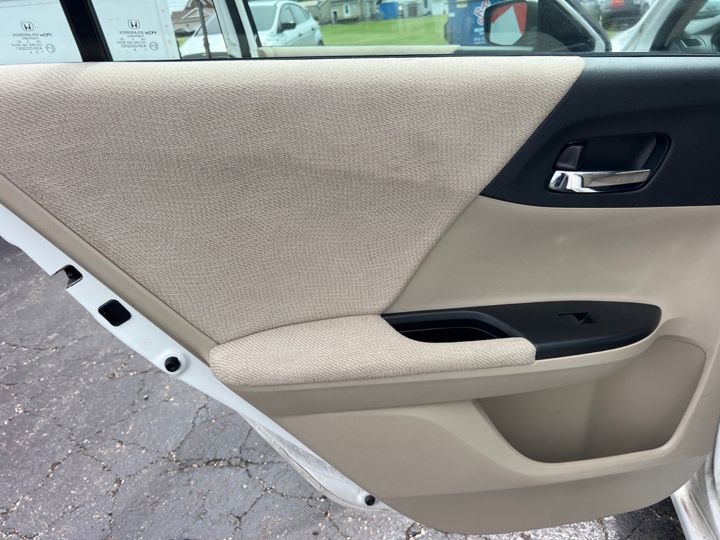 2013 Honda Accord Image 12