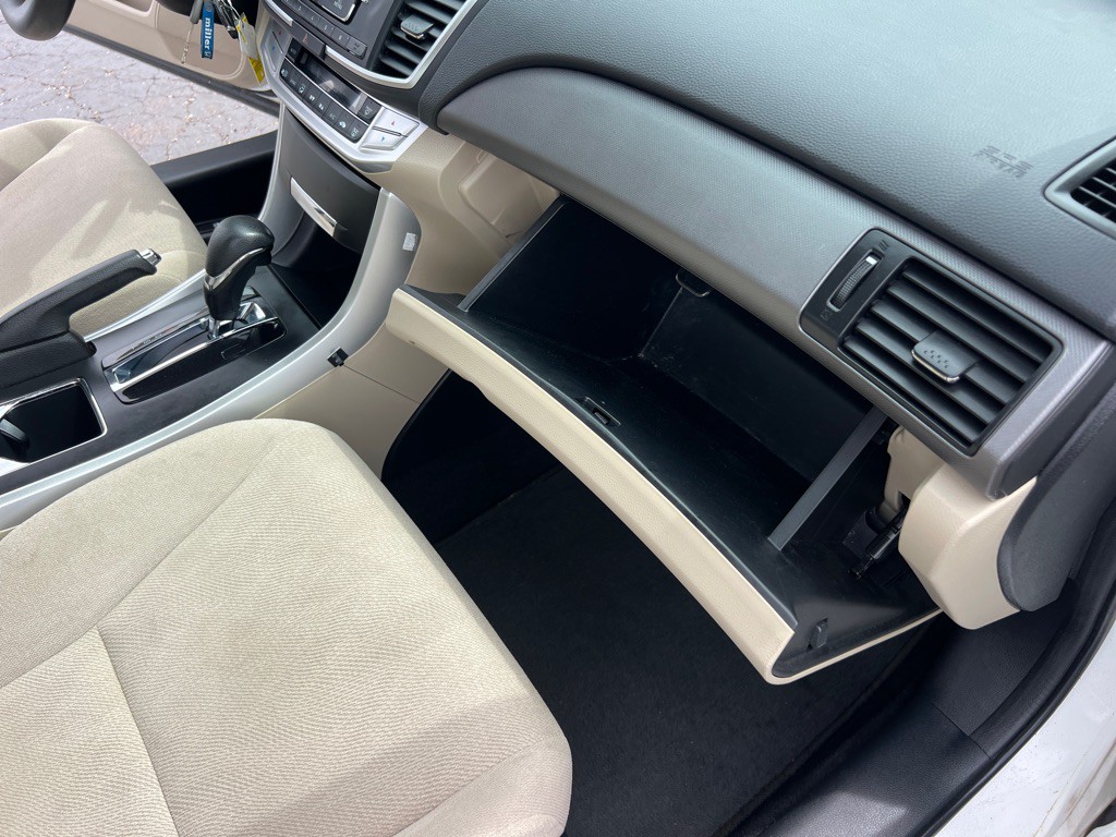 2013 Honda Accord Image 20