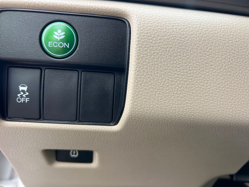 2013 Honda Accord Image 24