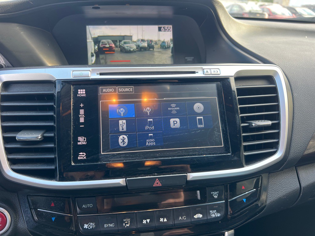 2017 Honda Accord Image 31
