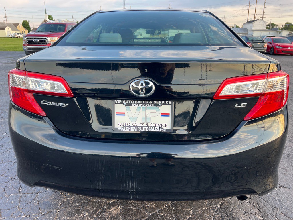 2014 Toyota Camry Image 6